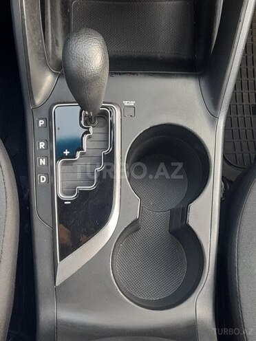 Hyundai ix35 2012, 67,400 km - 2.0 l - Naftalan