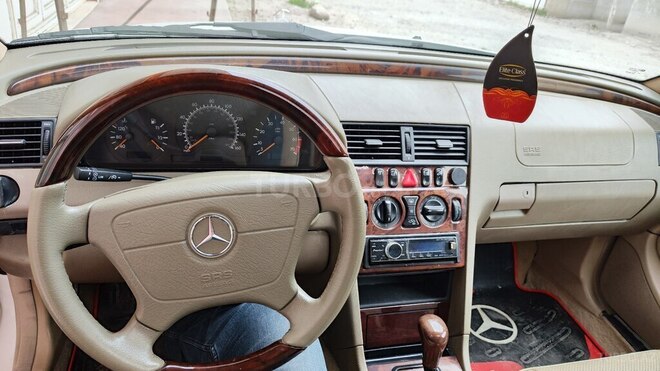 Mercedes C 230 2000, 179,000 km - 2.3 l - Bakı