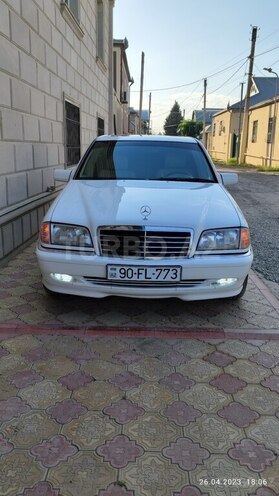 Mercedes C 230 2000, 179,000 km - 2.3 l - Bakı