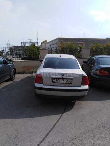 Volkswagen Passat 1997, 320,000 km - 1.6 l - Bakı