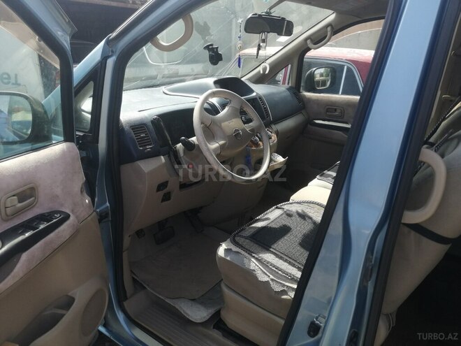 Nissan Serena 2002, 210,000 km - 2.0 l - Bakı