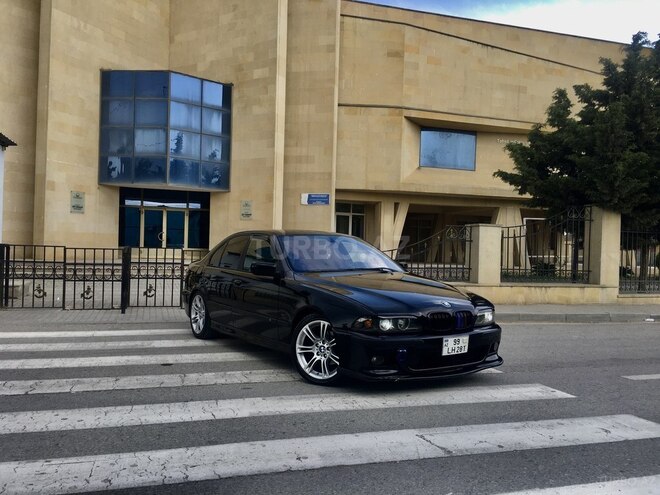 BMW 528 1999, 393,000 km - 2.8 l - Bakı