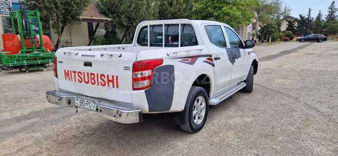 Mitsubishi L200 2016, 412,700 km - 2.5 l - Bakı