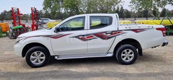 Mitsubishi L200 2016, 412,700 km - 2.5 l - Bakı