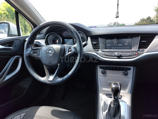 Opel Astra 2016, 144,444 km - 1.4 l - Qusar