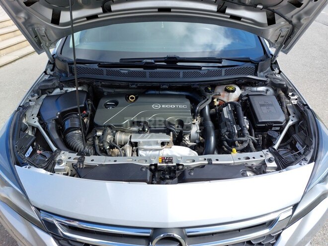 Opel Astra 2016, 144,444 km - 1.4 l - Qusar