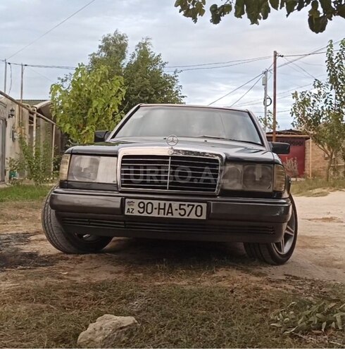 Mercedes E 220 1993, 540,000 km - 2.2 l - Bakı