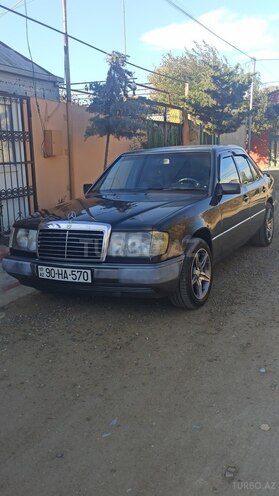 Mercedes E 220 1993, 540,000 km - 2.2 l - Bakı