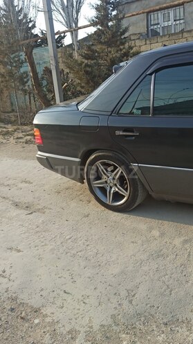Mercedes E 220 1993, 540,000 km - 2.2 l - Bakı