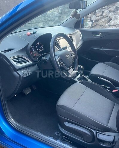 Hyundai Accent 2019, 100,000 km - 1.6 l - Bakı
