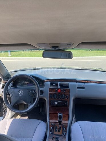 Mercedes E 220 2000, 407,252 km - 2.2 л - Bakı