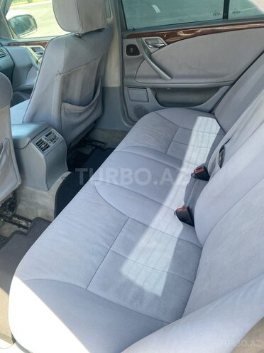 Mercedes E 220 2000, 407,252 km - 2.2 л - Bakı