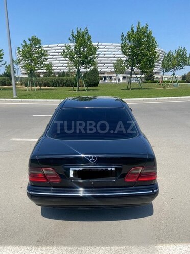 Mercedes E 220 2000, 407,252 km - 2.2 л - Bakı