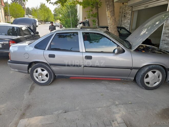 Opel Vectra 1995, 430,243 km - 2.0 л - Şəmkir