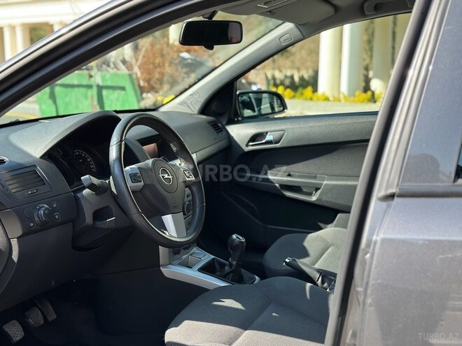 Opel Astra 2010, 160,000 km - 1.3 l - Bakı