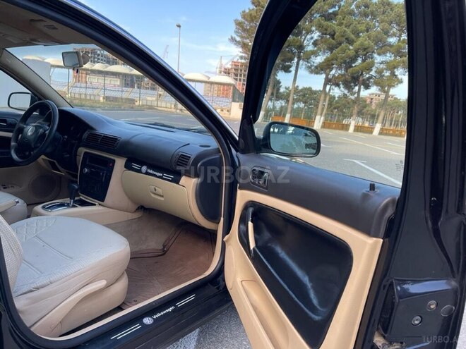 Volkswagen Passat 2002, 241,213 km - 1.8 l - Sumqayıt