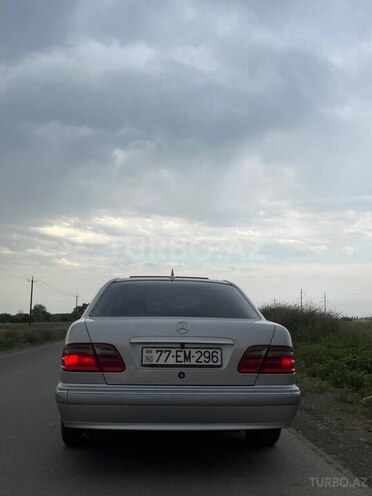Mercedes E 280 2000, 225,352 km - 2.8 л - Masallı