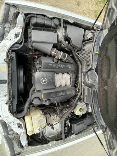 Mercedes E 280 2000, 225,352 km - 2.8 л - Masallı