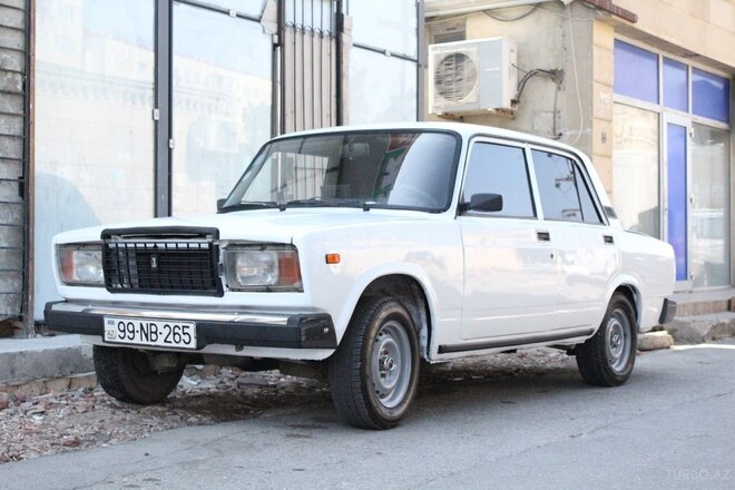 LADA (VAZ) 2107 1985, 250,000 km - 1.6 л - Bakı