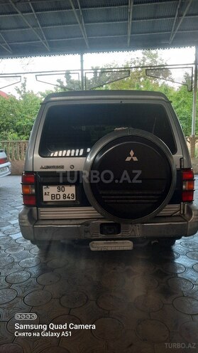 Mitsubishi Pajero 1996, 350,000 km - 2.8 л - Bakı
