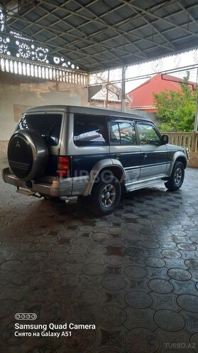 Mitsubishi Pajero 1996, 350,000 km - 2.8 л - Bakı