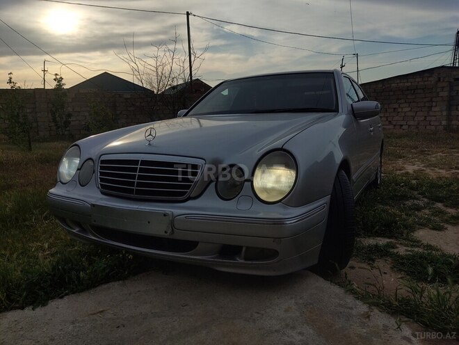 Mercedes E 270 2000, 400,000 km - 2.7 l - Bakı