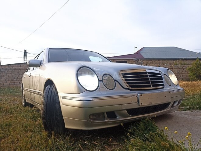 Mercedes E 270 2000, 400,000 km - 2.7 l - Bakı