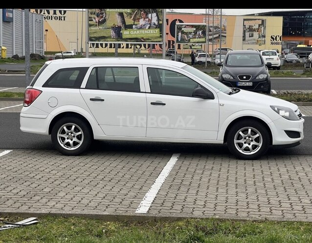 Opel Astra 2010, 172,075 km - 1.3 l - Bakı