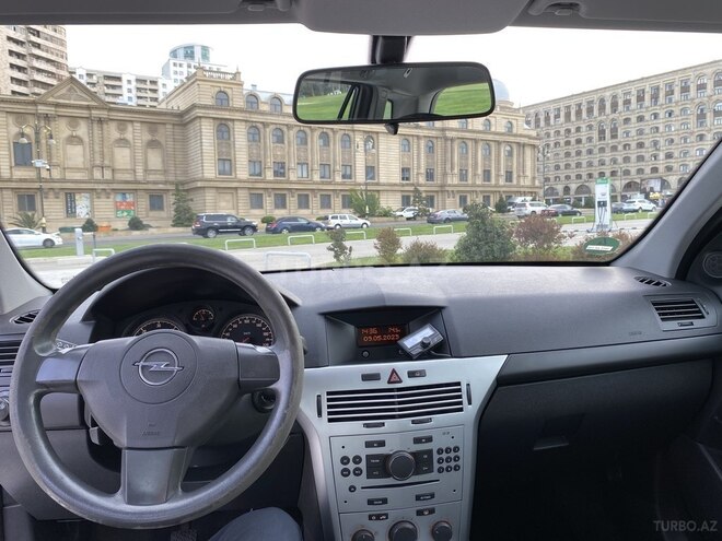 Opel Astra 2010, 172,075 km - 1.3 l - Bakı