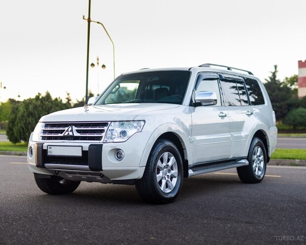 Mitsubishi Pajero 2009, 157,000 km - 3.5 l - Bakı