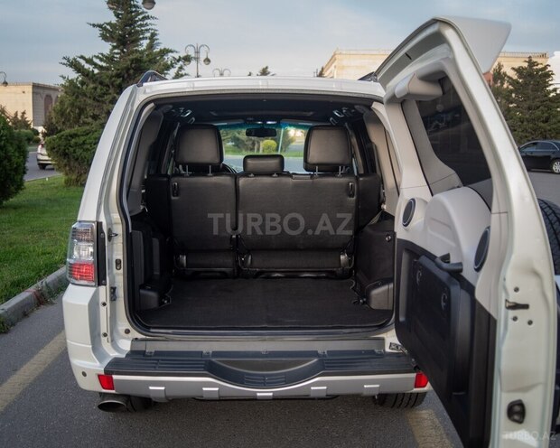 Mitsubishi Pajero 2009, 157,000 km - 3.5 l - Bakı