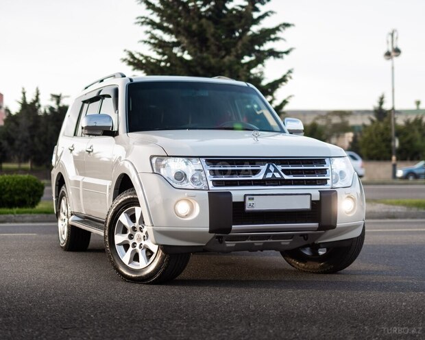 Mitsubishi Pajero 2009, 157,000 km - 3.5 l - Bakı