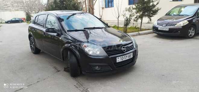 Opel Astra 2005, 243,000 km - 1.4 l - Bakı
