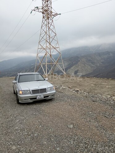 Mercedes C 230 2000, 270,000 km - 2.3 l - Bakı