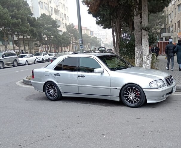 Mercedes C 230 2000, 270,000 km - 2.3 l - Bakı