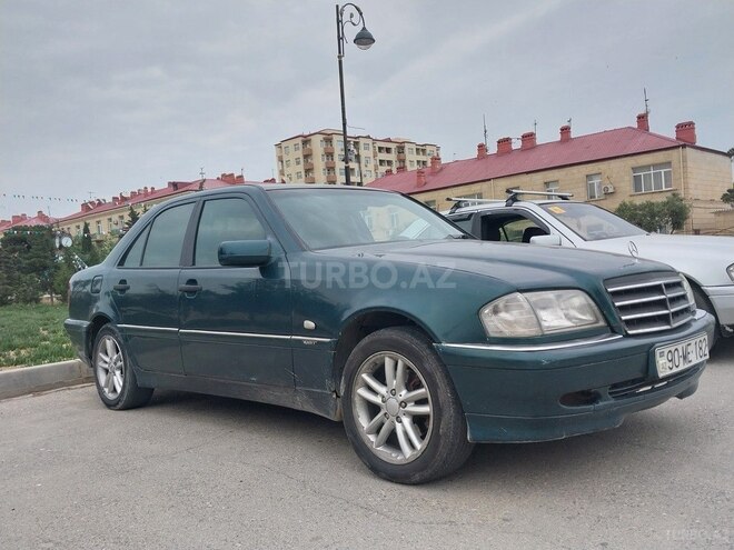 Mercedes C 250 1995, 456,000 km - 2.5 l - Bakı