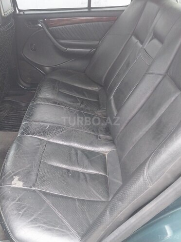 Mercedes C 250 1995, 456,000 km - 2.5 l - Bakı