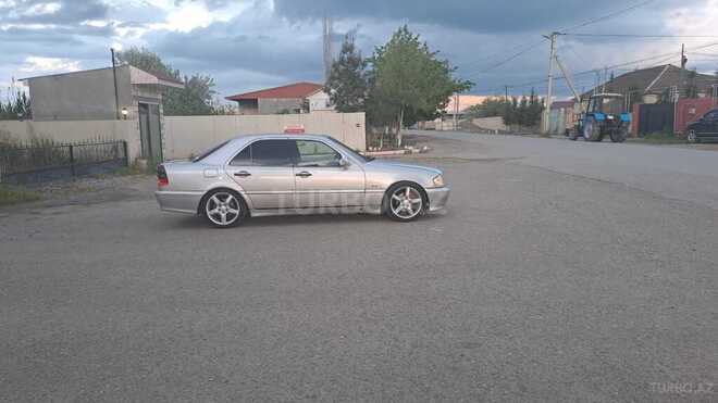 Mercedes C 240 1999, 358,738 km - 2.4 л - Sabirabad