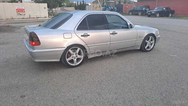 Mercedes C 240 1999, 358,738 km - 2.4 л - Sabirabad