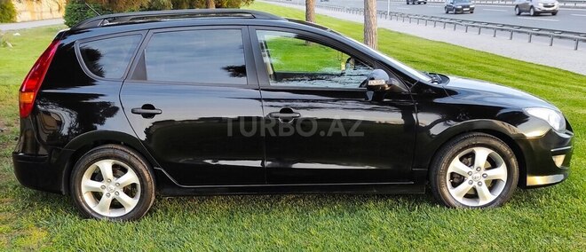 Hyundai i30 2011, 203,000 km - 1.6 л - Bakı