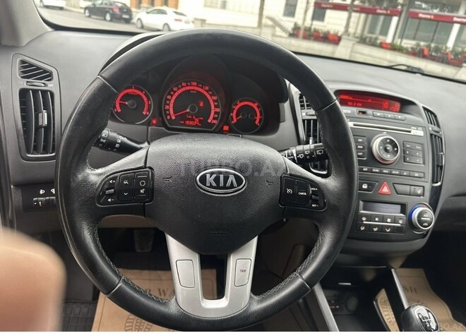 Kia Ceed 2010, 190,000 km - 1.6 l - Bakı