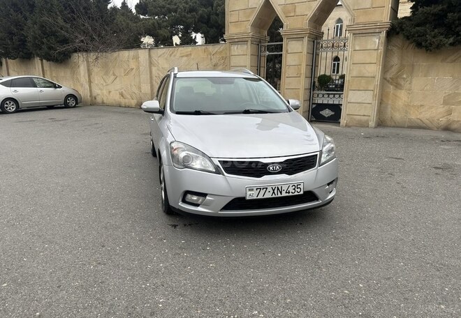 Kia Ceed 2010, 190,000 km - 1.6 l - Bakı