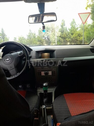 Opel Astra 2004, 245,000 km - 1.7 л - Mingəçevir