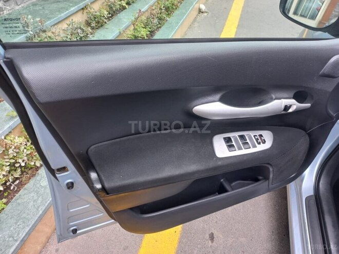 Toyota Auris 2007, 208,000 km - 1.4 l - Bakı