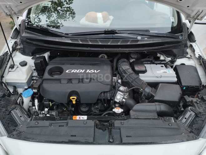 Kia Ceed 2013, 241,000 km - 1.6 l - Qazax