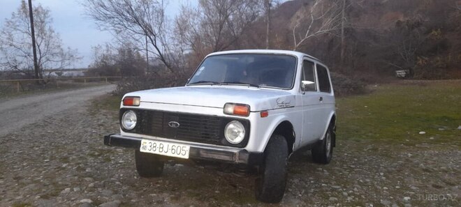 LADA (VAZ) Niva 1984, 558,886 km - 1.6 l - Qusar