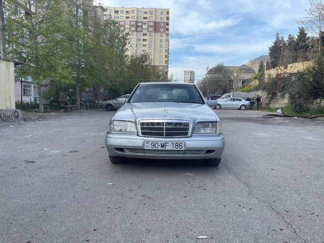 Mercedes C 220 1994, 207,000 km - 2.2 l - Bakı