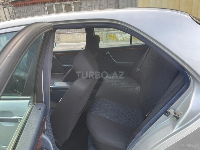 Mercedes C 220 1994, 207,000 km - 2.2 l - Bakı