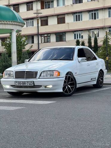 Mercedes C 240 1999, 240,000 km - 2.4 l - Yevlax
