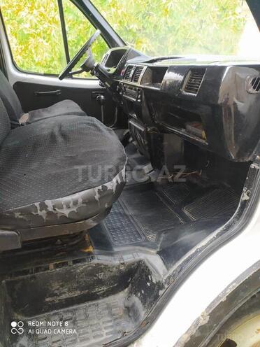 GAZ 32212 1997, 235,468 km - 2.4 l - Quba